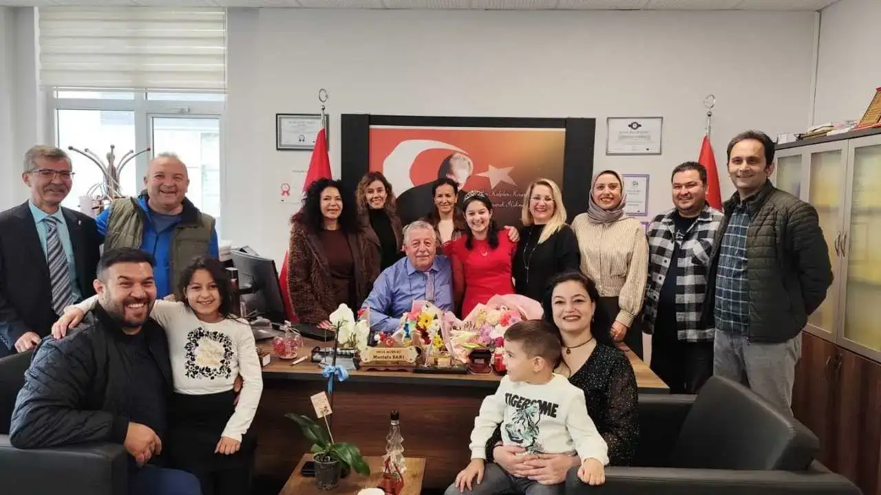 Adana’da Lösemiyi Yenen İkranur’a Okulunda Duygu Dolu Karşılama! 2